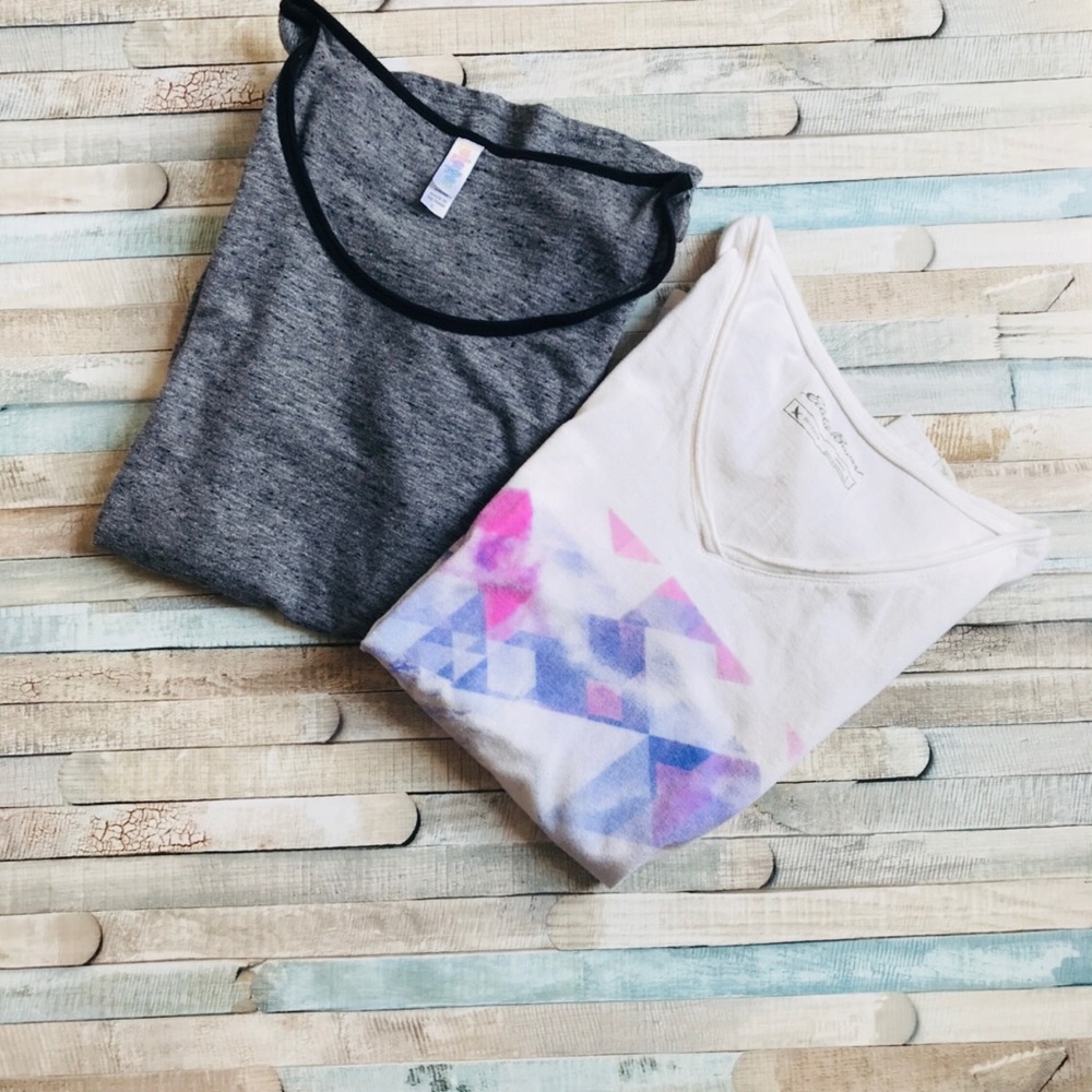 2 Size Large Tee Shirt Bundle